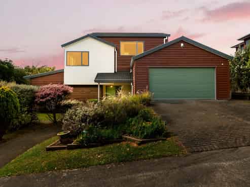 60 Abilene Crescent, Churton Park