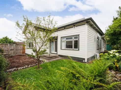 85A Monrad Street, Highbury