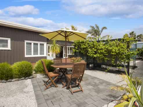 27A Roretana Drive, Athenree