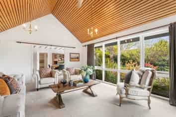 30 Bryndwr Road, Fendalton