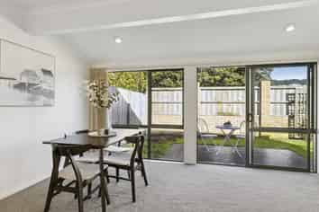 6/42 Main Road, Tawa
