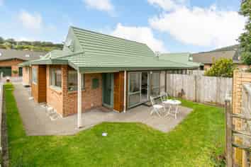 6/42 Main Road, Tawa