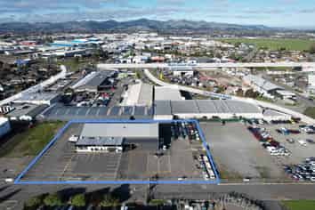 Modernized Warehouse with Huge Yard in Sockburn