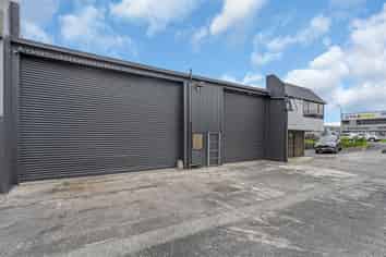 Road Front Industrial – Tenanted Investment