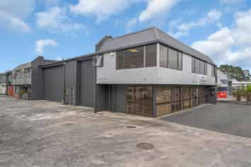 Road Front Industrial – Tenanted Investment