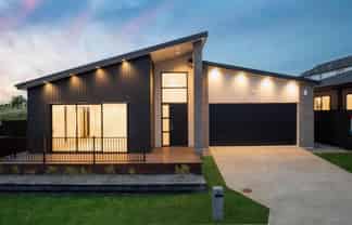 26 Evergreen Parade, Karaka