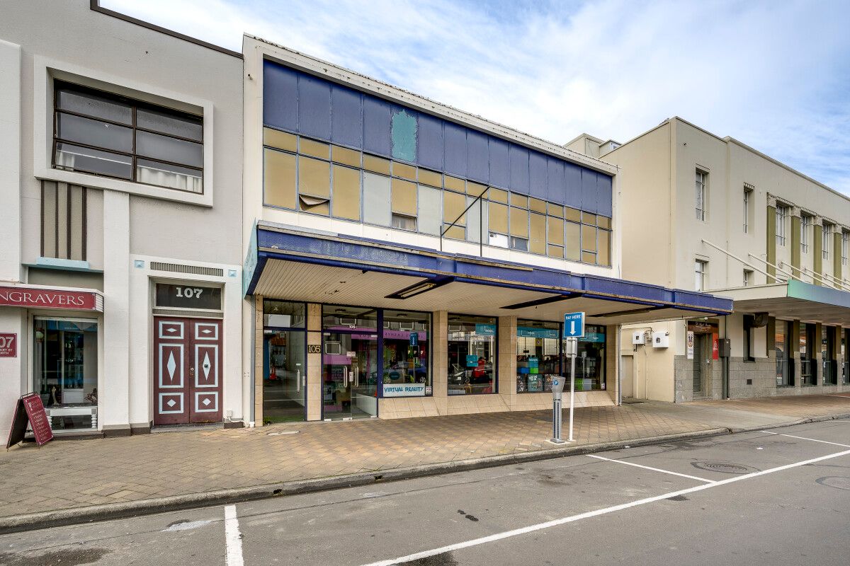 Freehold Commercial Gem with Upside - Mehr