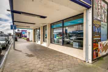 Freehold Commercial Gem with Upside