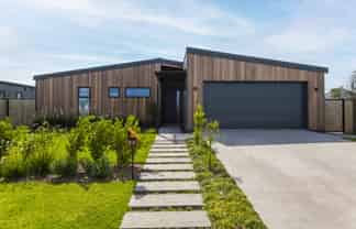 38 Mangamoteo Street, Lytton West