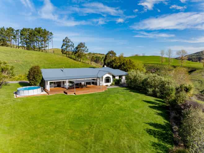 34 Waipuka Road, Waimarama