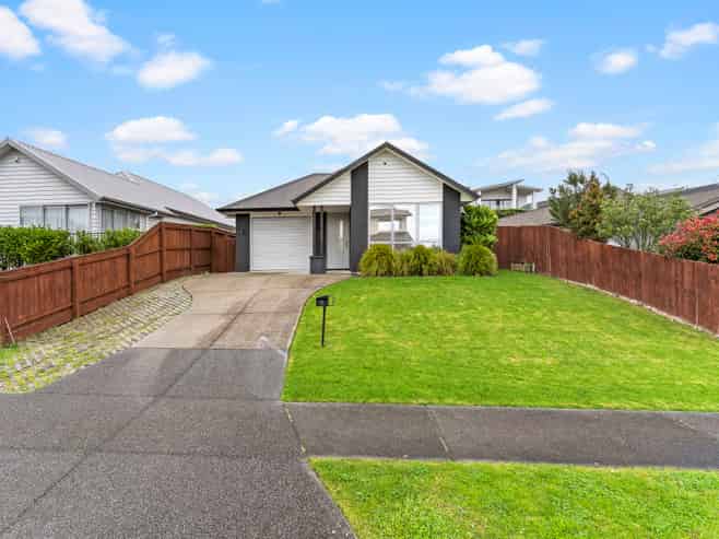 6 Atalanta Way, Beachlands
