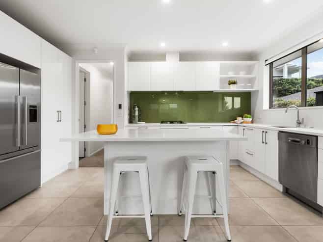 6 Atalanta Way, Beachlands
