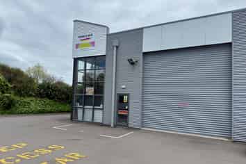 Quality commercial unit in Tauranga