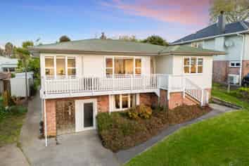 62 Stottholm Road, Titirangi