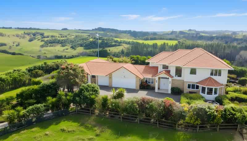 B/2217 South Head Road, South Head, Helensville