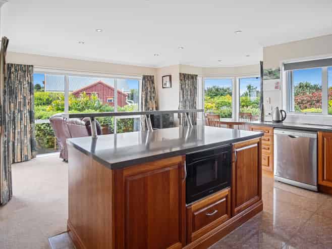 B/2217 South Head Road, South Head, Helensville
