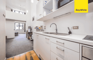 1J/16 Gore Street, Auckland Central