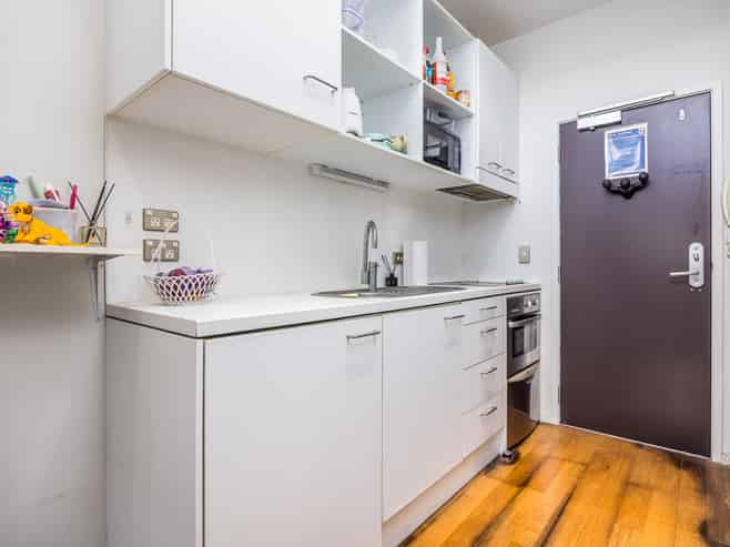 1J/16 Gore Street, Auckland Central