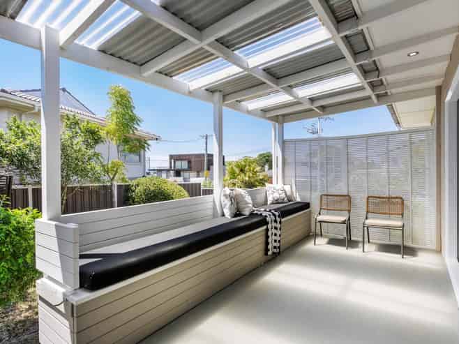 1/318 Beach Road, Campbells Bay