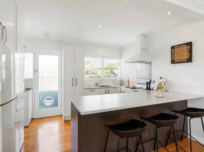 1/318 Beach Road, Campbells Bay