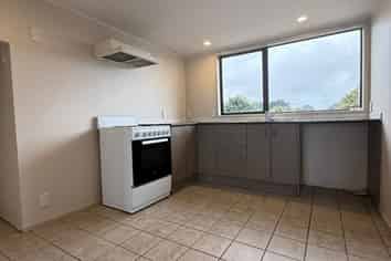 2/21A Crawford Avenue, Mangere Bridge