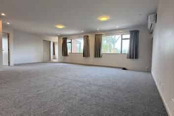 2/21A Crawford Avenue, Mangere Bridge