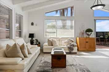 9 Fratley Avenue, Farm Cove