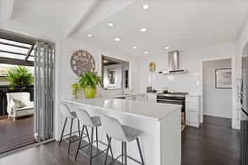 9 Fratley Avenue, Farm Cove