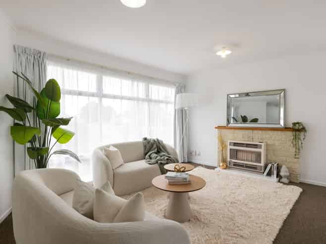 10 Pamela Place, Deanwell