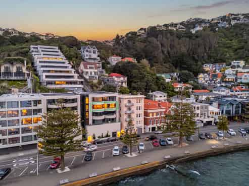 6/310 Oriental Parade, Oriental Bay