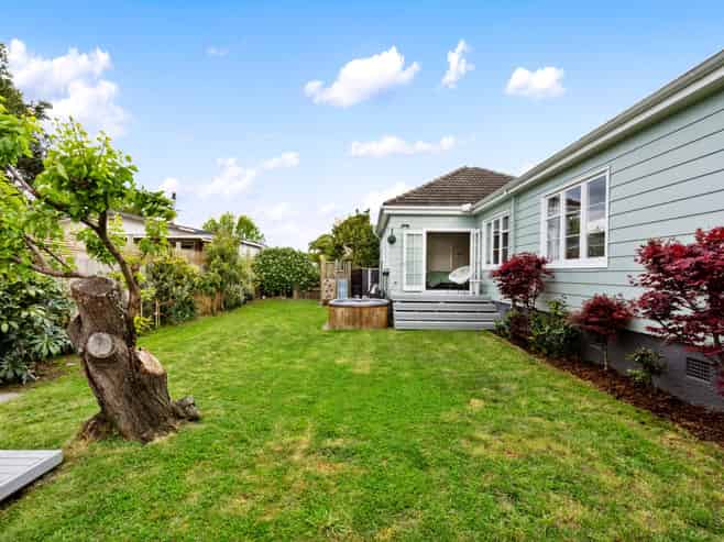 235 Georges Drive, Napier South