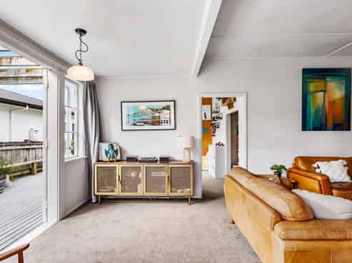 235 Georges Drive, Napier South