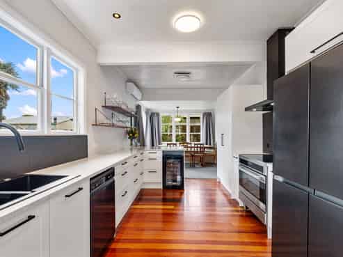 235 Georges Drive, Napier South