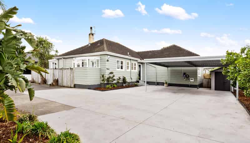 235 Georges Drive, Napier South