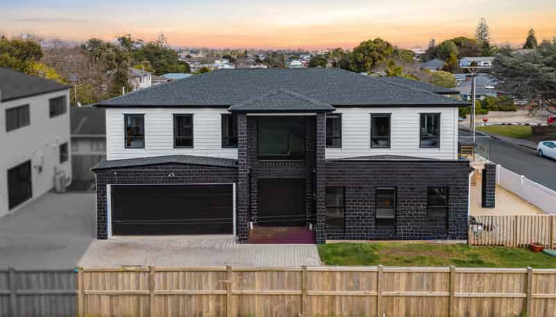 15 Tomlinson Street, Hillpark
