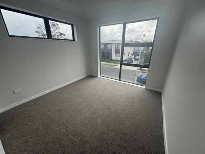 2A Mayflower Close, Mangere East