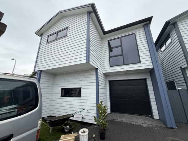 2A Mayflower Close, Mangere East