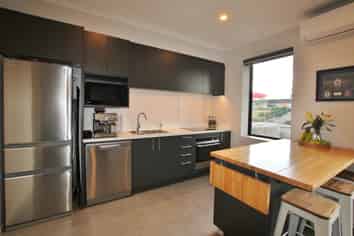 2/17 Uku Lane, Hobsonville