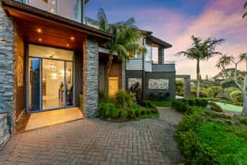 1 Centennial Place, Campbells Bay