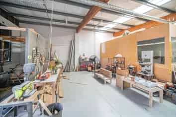 HENDERSON INDUSTRIAL UNIT