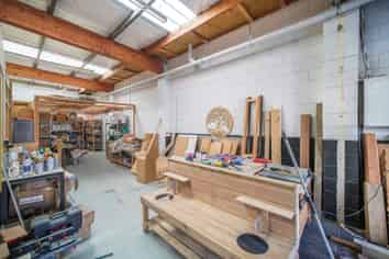 HENDERSON INDUSTRIAL UNIT