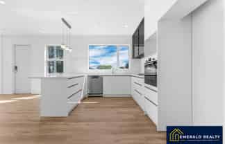 536D Weymouth Road, Weymouth