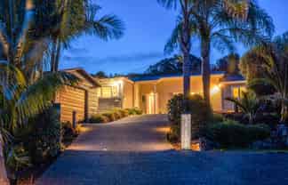 25 Hamilton Road, Surfdale