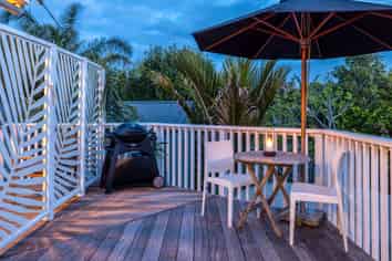 25 Hamilton Road, Surfdale