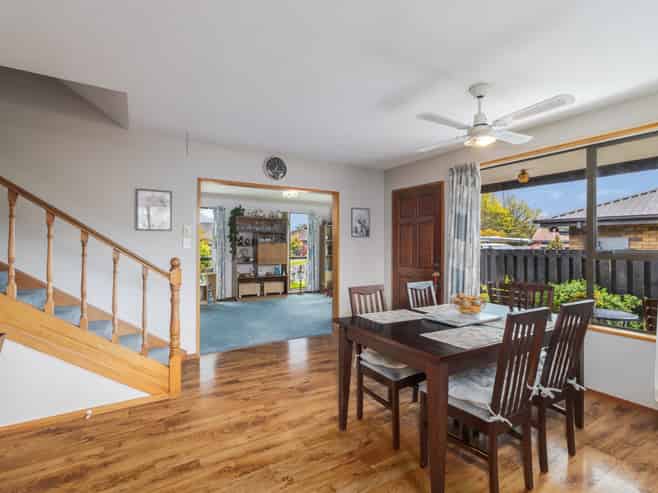 8 Langham Place, Redwood