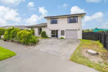 8 Langham Place, Redwood