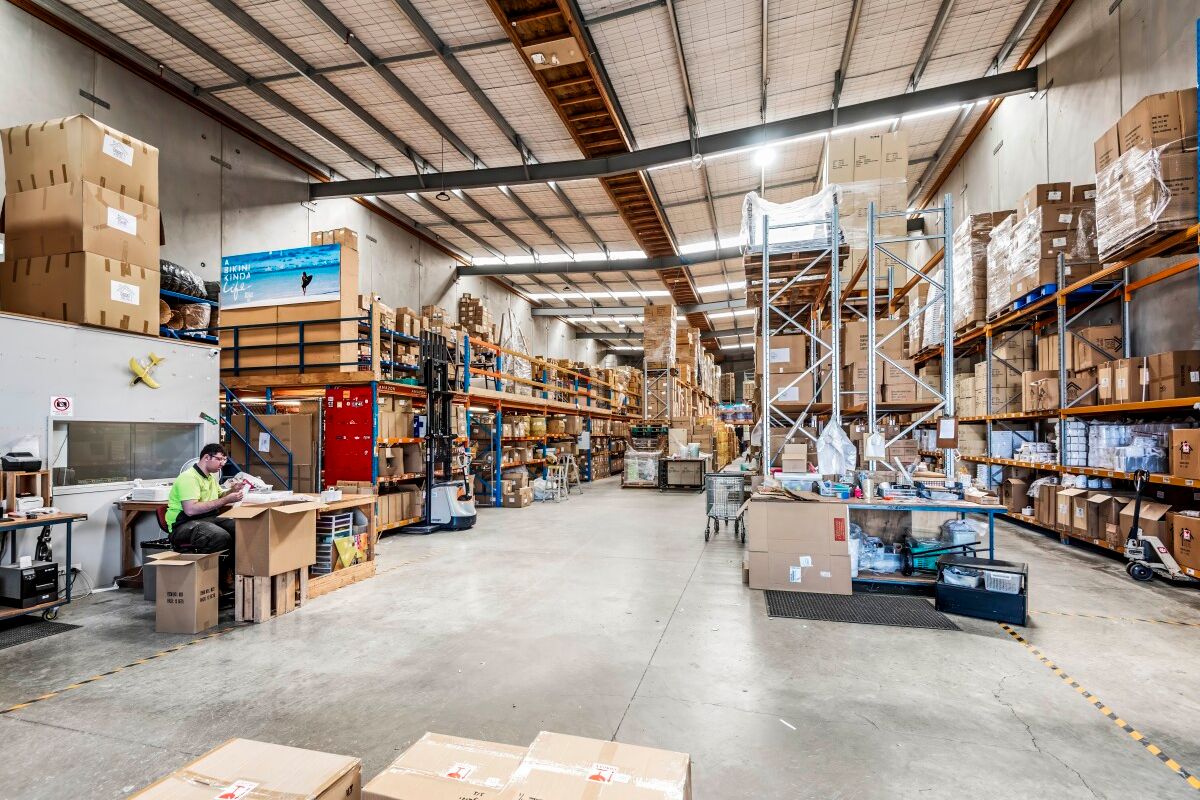 1,442m² High Quality Industrial for Lease - Vista 5