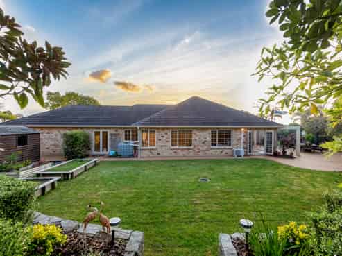 12 San Jose Rise, Shamrock Park