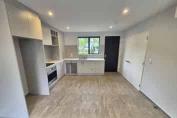 12/27 Harewood Road, Papanui