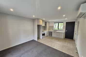 12/27 Harewood Road, Papanui
